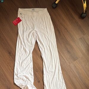 Aritzua Women's White Lounge Pants